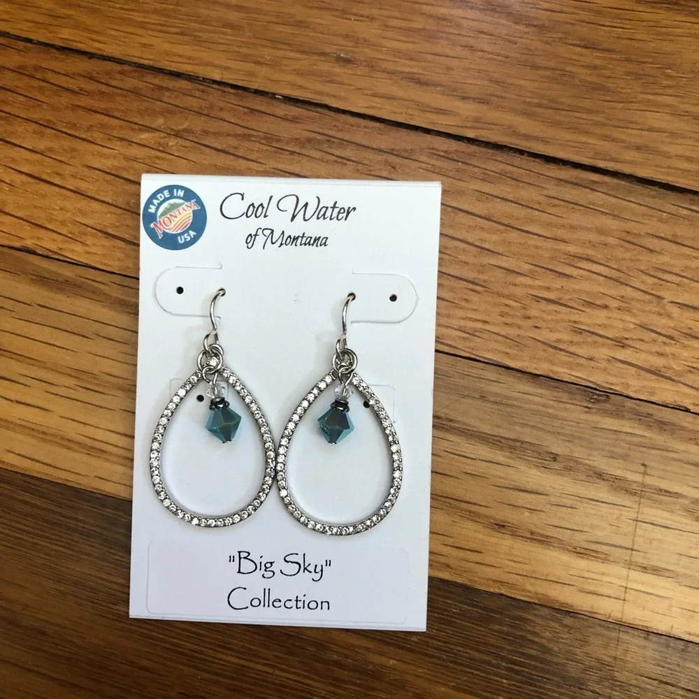 NWOT Big sky Montana made earrings - Austrian crystals - Picture 1 of 4
